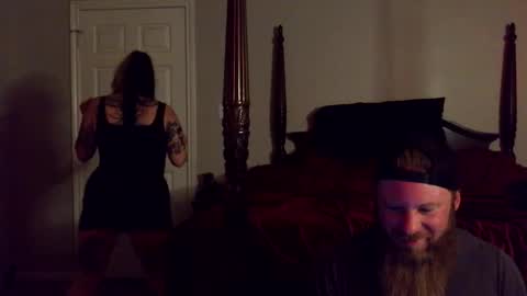Snapshot of kiki_and_daddy_ chatting on April 26, 2026, 7:28 am Kiki and daddy online show from April 26, 2026, 7:28 am