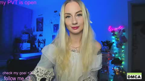 Kiki online show from May 10, 2026, 10:37 pm