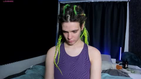 Kiki online show from November 27, 2025, 10:06 am