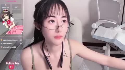Snapshot of kiki_loveu chatting on December 27, 2024, 5:26 pm kiki_loveu online show from December 27, 2024, 5:26 pm