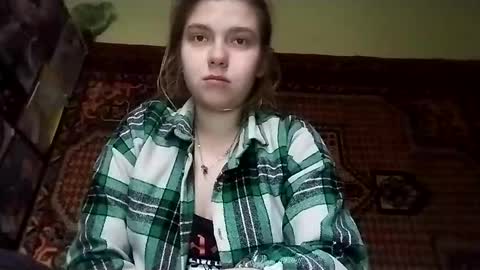 kikibang_ online show from December 15, 2025, 8:29 am