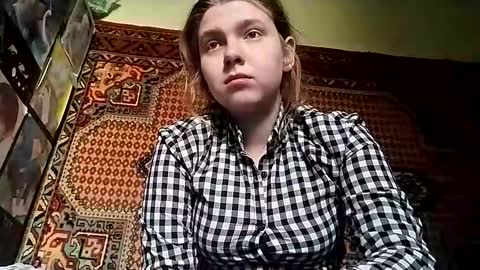 kikibang_ online show from March 25, 2026, 9:37 am