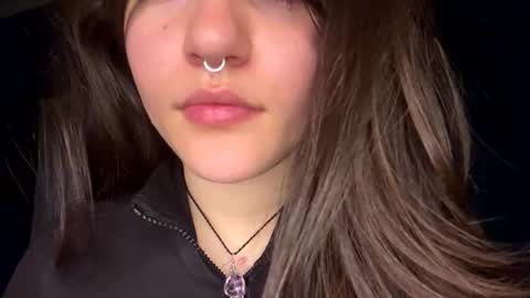 kikilove15 online show from June 4, 2026, 4:57 pm