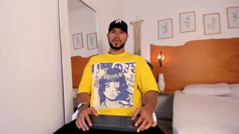 Kilua Muscle guy online show from September 28, 2025, 8:03 pm