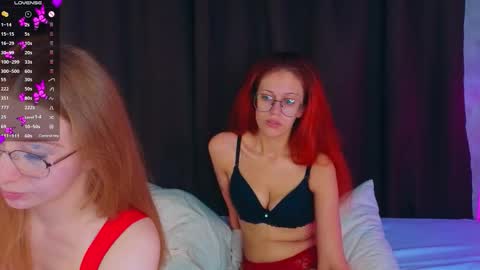 CatherineBarkJamieWallace online show from October 27, 2025, 7:29 pm