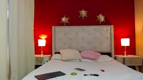 Mia  Kim online show from April 16, 2026, 5:03 pm