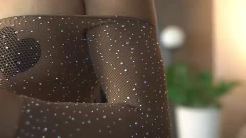 Kim online show from November 14, 2025, 12:59 pm