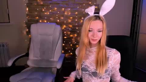 kim_boyd online show from February 14, 2025, 6:40 pm