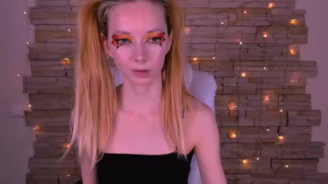 kim_boyd online show from February 25, 2025, 6:20 pm