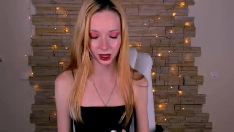 kim_boyd online show from March 8, 2025, 3:13 pm