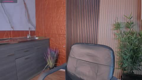 Kim online show from January 11, 2025, 11:02 am