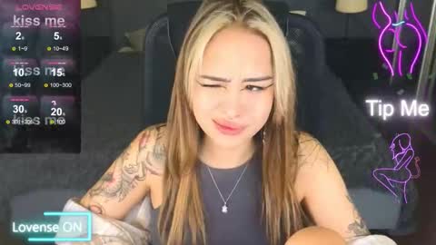 Kim online show from September 12, 2025, 5:18 am