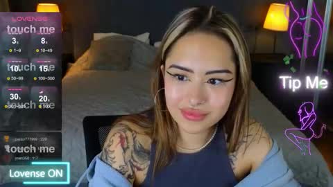 Kim online show from November 7, 2025, 8:14 am