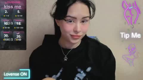 Kim online show from April 21, 2026, 9:28 pm