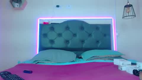 Kim online show from October 12, 2025, 3:11 pm