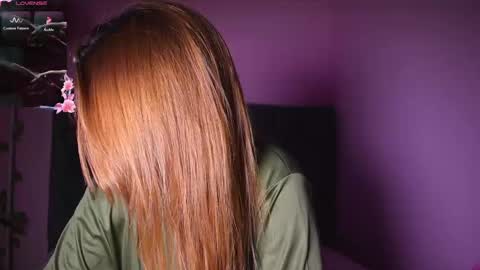 ISABELLA 3 online show from March 12, 2025, 5:46 am