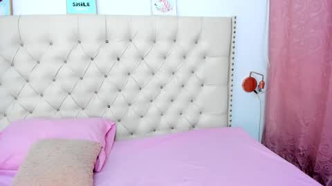 kim_eli online show from February 6, 2025, 10:32 pm