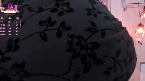 KIM  online show from October 16, 2025, 8:32 pm