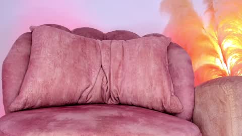 Kim Murphy online show from December 19, 2024, 9:38 pm