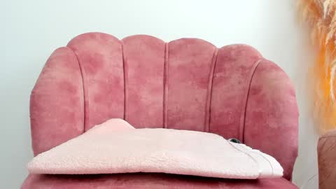 Kim Murphy online show from December 22, 2024, 2:06 pm