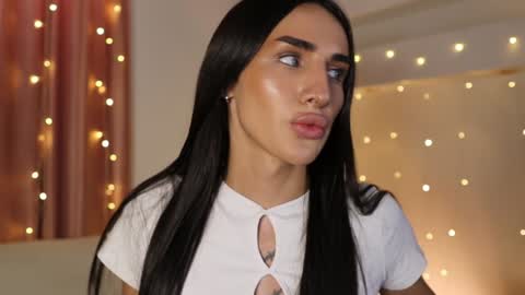 Kim Oberlin online show from February 7, 2025, 11:01 am