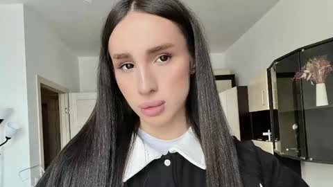 Kim Oberlin online show from March 23, 2026, 10:52 am