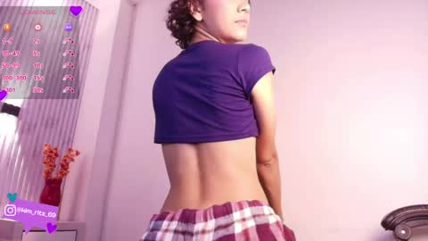 Snapshot of kim_ritz chatting on May 8, 2026, 8:25 pm Kim online show from May 8, 2026, 8:25 pm