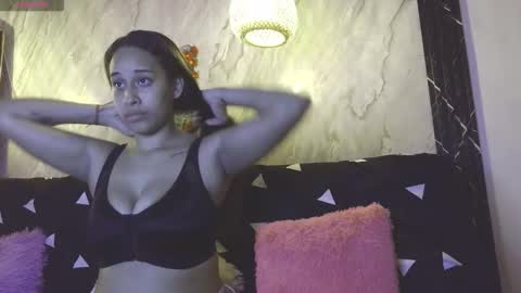 kima_20 online show from December 1, 2025, 12:15 am