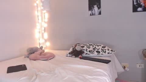 Kim  Yuk online show from December 14, 2024, 10:28 pm