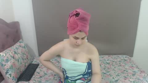 Snapshot of kimberjamesxx chatting on June 23, 2026, 3:37 am DANIELA online show from June 23, 2026, 3:37 am