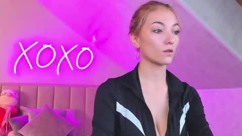 Snapshot of kimberlly_smith chatting on November 14, 2025, 12:09 am kimberlly_smith online show from November 14, 2025, 12:09 am