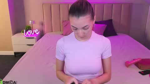 Snapshot of kimberlly_smith chatting on May 19, 2026, 12:16 am kimberlly_smith online show from May 19, 2026, 12:16 am