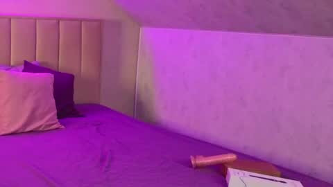 Snapshot of kimberlly_smith chatting on June 3, 2026, 11:21 pm kimberlly_smith online show from June 3, 2026, 11:21 pm