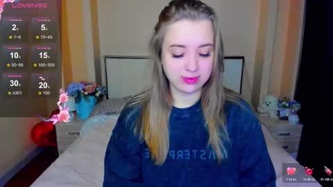 kimberly_mm online show from November 6, 2025, 1:23 pm