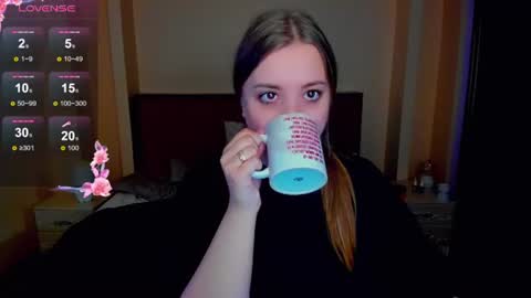 Snapshot of kimberly_mm chatting on June 19, 2026, 3:05 pm kimberly_mm online show from June 19, 2026, 3:05 pm