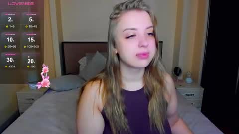Snapshot of kimberly_mm chatting on July 3, 2026, 4:02 pm kimberly_mm online show from July 3, 2026, 4:02 pm