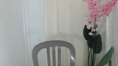 Snapshot of kimberly_tart chatting on June 14, 2026, 2:24 am Kimberly online show from June 14, 2026, 2:24 am
