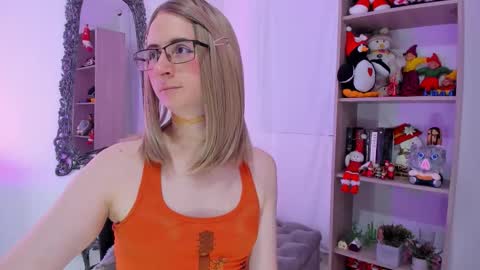 kimberly_thonson online show from December 21, 2025, 5:09 pm