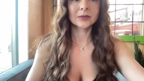 Snapshot of kimberlyfaysantana chatting on March 11, 2025, 5:35 pm Kimber online show from March 11, 2025, 5:35 pm