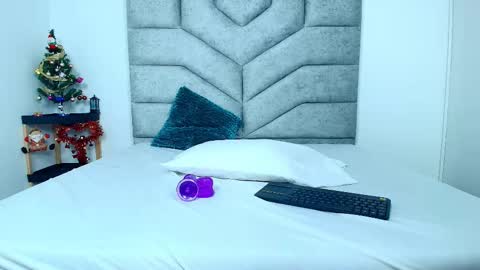 kimberlyfox_t online show from January 9, 2026, 12:30 pm