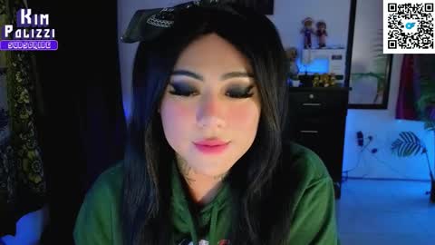 Kimberly Polizzi     online show from November 11, 2025, 1:16 am