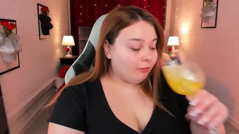 Snapshot of kimberlymaran chatting on February 23, 2025, 9:11 am The one that you wont be able to forget online show from February 23, 2025, 9:11 am