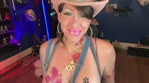 Snapshot of kimberlynnhaven chatting on June 17, 2026, 7:37 pm Kimber Haven online show from June 17, 2026, 7:37 pm