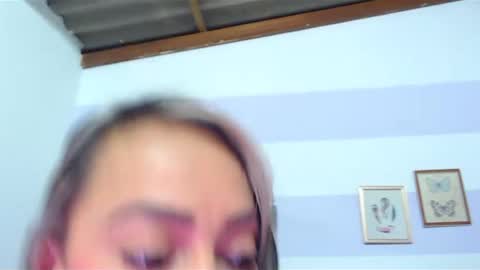 Kim  online show from February 4, 2025, 6:49 pm