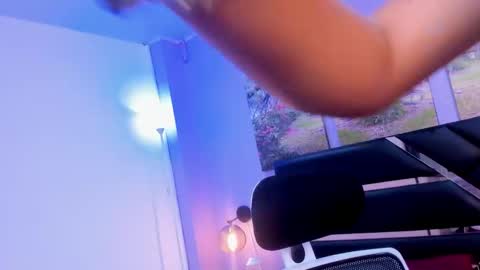 Kimberly Villalobos online show from March 1, 2025, 11:39 am