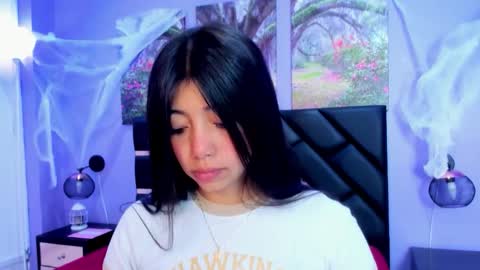 Kimberly Villalobos online show from October 17, 2025, 11:46 am