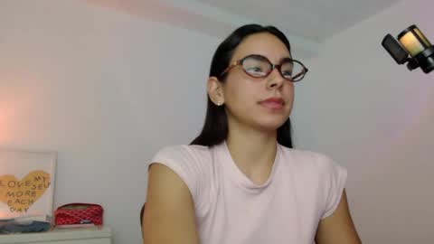 Snapshot of kimcandy_ chatting on May 30, 2026, 2:19 am CAMI online show from May 30, 2026, 2:19 am