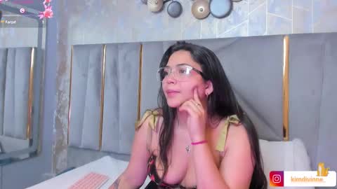  KIM  online show from March 12, 2025, 10:05 am