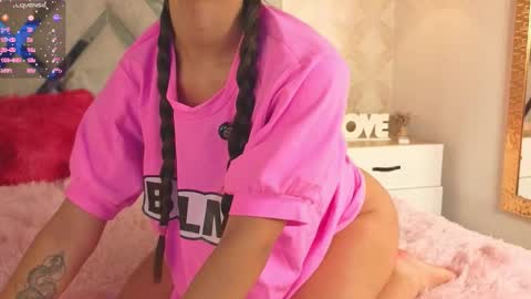 Snapshot of kimhilton_ chatting on November 22, 2025, 4:22 am kimhilton online show from November 22, 2025, 4:22 am