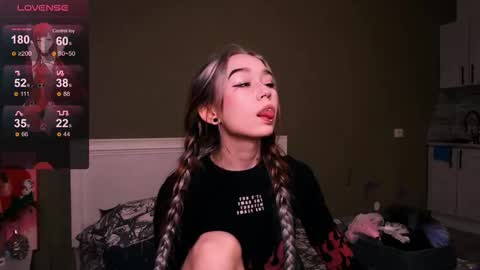 Kimiko online show from October 25, 2025, 11:40 am